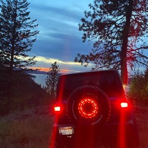 Meet your Posher, Izy